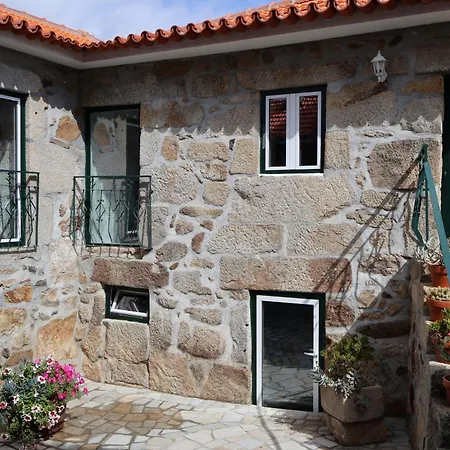 Tatil Evi Quinta Da Lage E Enoturismo *